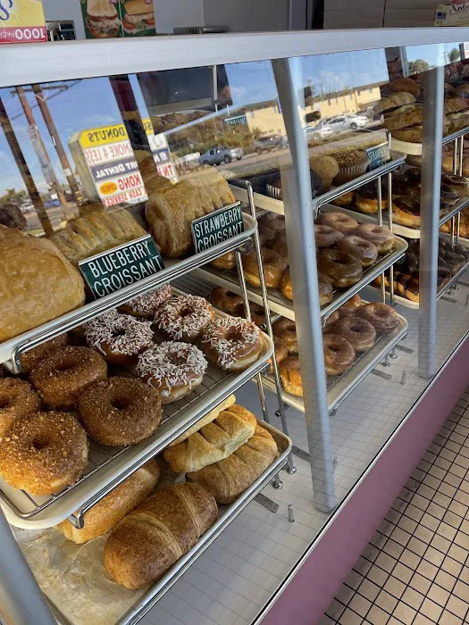 Sun's Donuts Picture 5