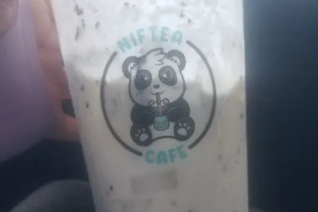 Niftea Cafe & Donuts