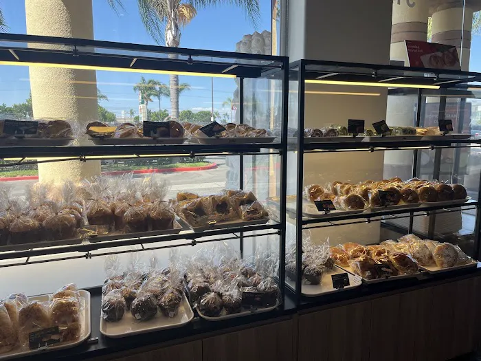 85°C Bakery Cafe - Garden Grove Picture 1
