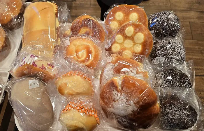 85°C Bakery Cafe - Garden Grove Picture 2