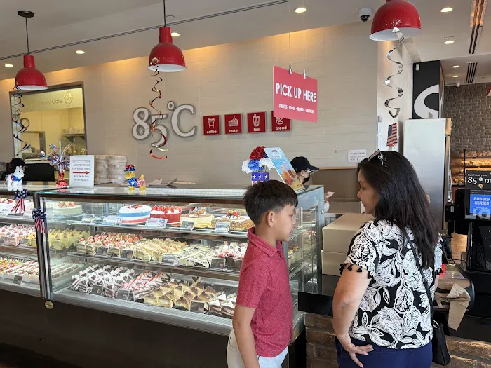 85°C Bakery Cafe - Garden Grove Picture 9