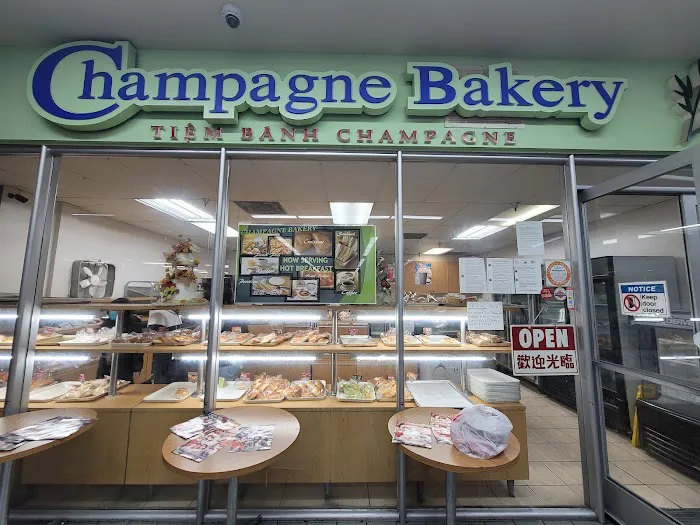 Champagne Bakery Picture 2