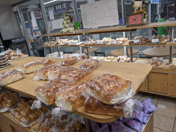 Champagne Bakery Picture 8