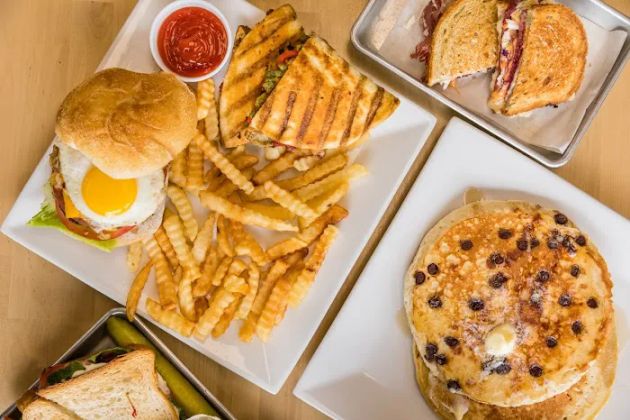 Joe's Bagel and Grill