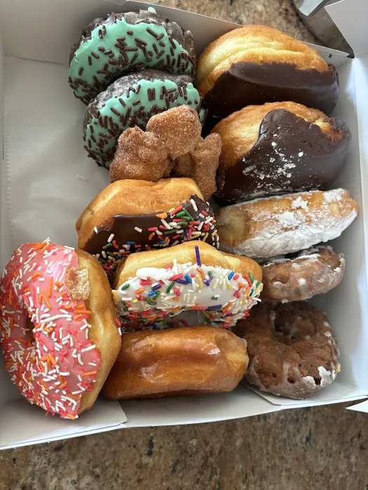 Ob-Co's Donuts Picture 3
