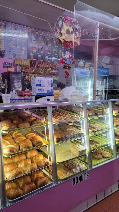 K & K Donuts Picture 3