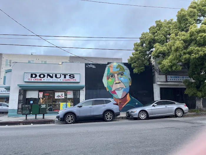 Echo Park Donut Picture 2