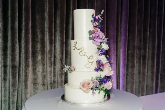 Lark Cake Shop
