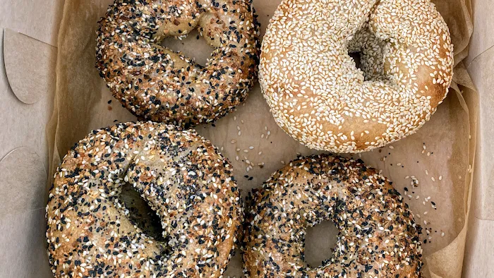 Saint-Raf Bagels Picture 6