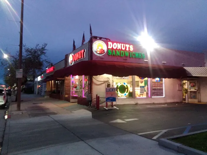 Donut Capital Picture 4