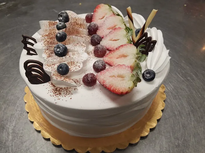 Mom's Bakery & Cafe Picture 4