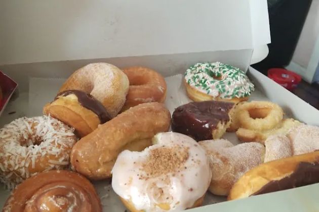 Yum Yum Donuts