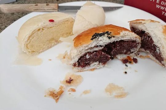 A & J Bakery