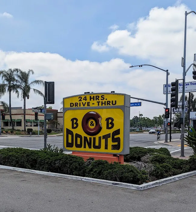 B & B Donuts Picture 4