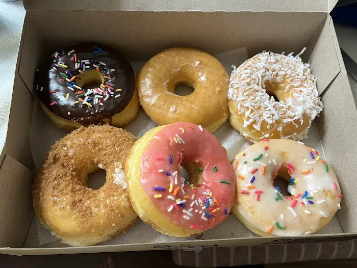 Winchell's Donut House Picture 7