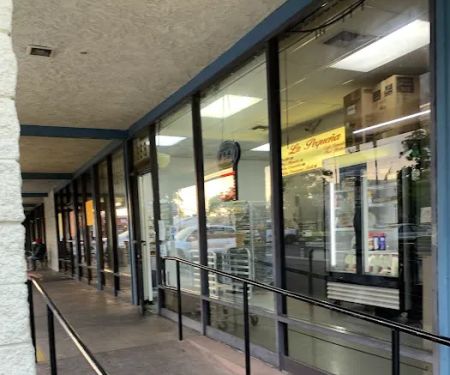 Panaderia La Pequeña