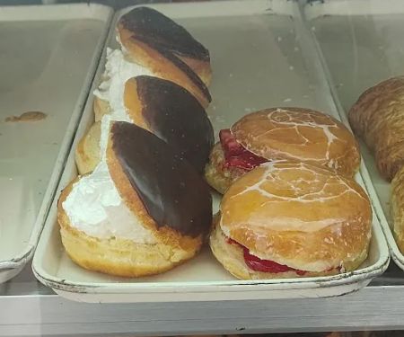M & M Donuts