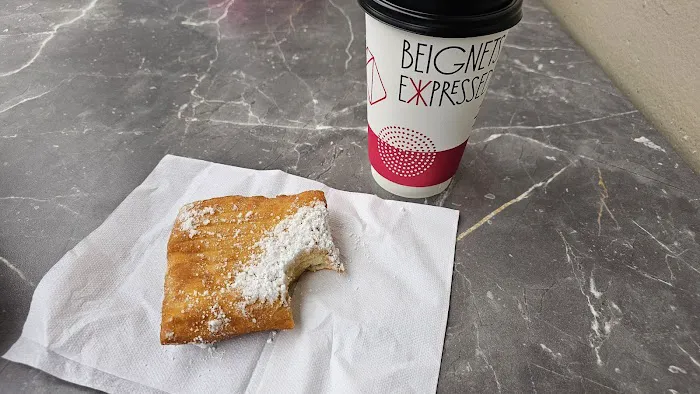 Beignets Expressed Picture 8