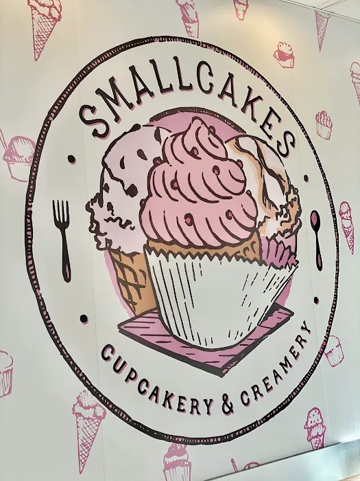 Smallcakes: Cupcakery & Creamery Picture 3