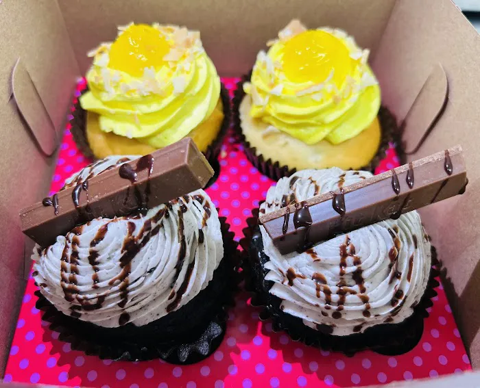 Smallcakes: Cupcakery & Creamery Picture 9