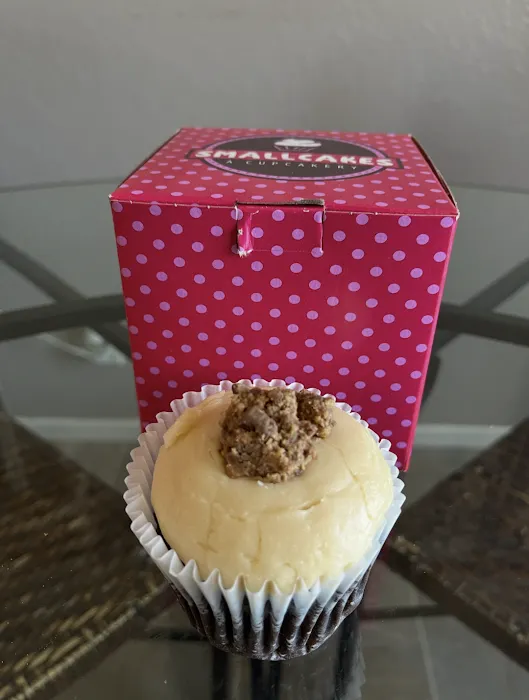 Smallcakes: Cupcakery & Creamery Picture 7