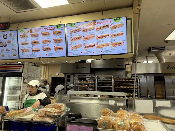 Banh Mi Che Cali Picture 6