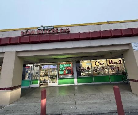 Banh Mi Che Cali