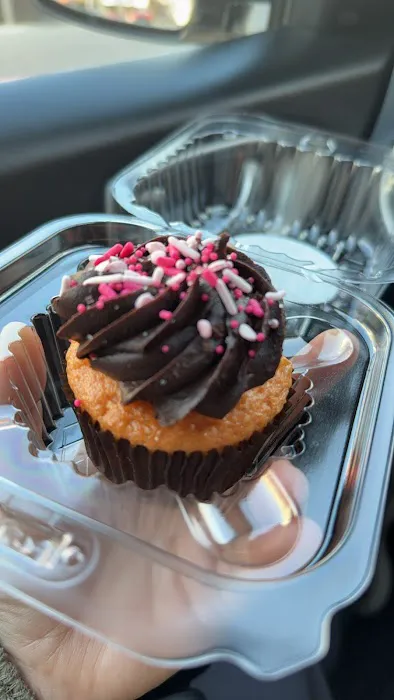 Hapa Cupcakes & Cakes Picture 5