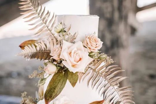 Hapa Cupcakes & Cakes