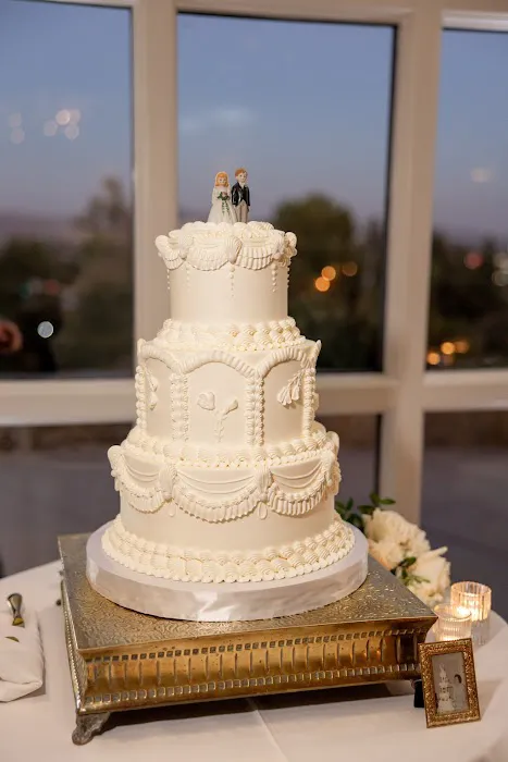 Beverly's Bakery Picture 6