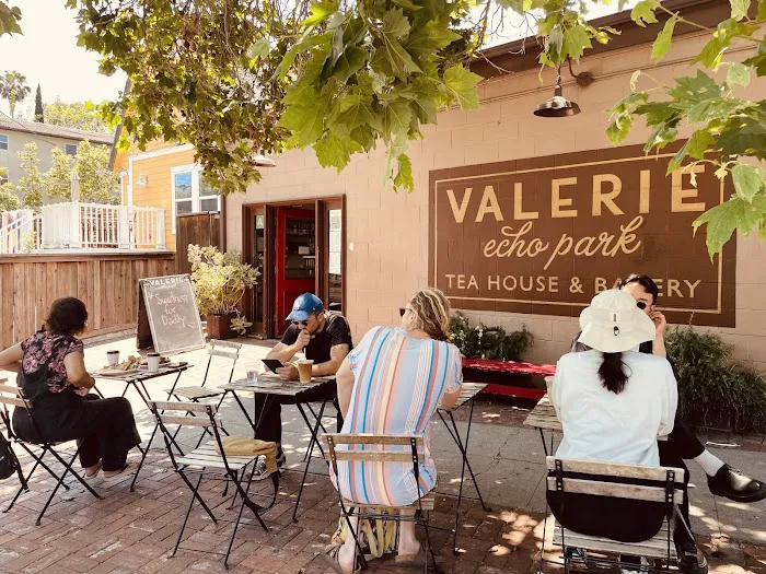 Valerie Echo Park Picture 5