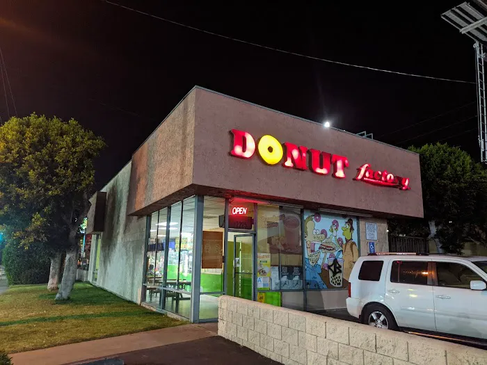 Donut Factory Picture 9