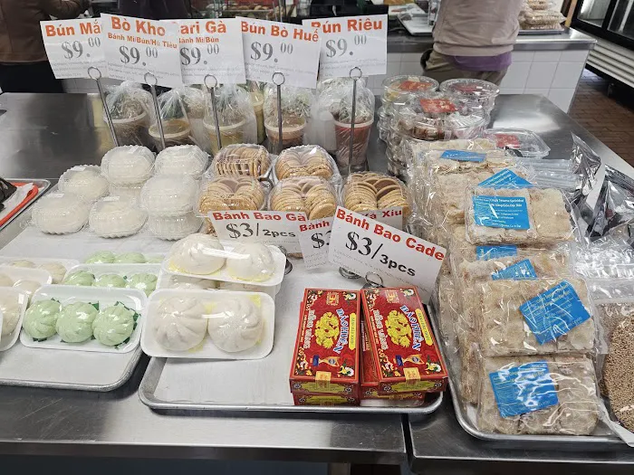 Cali Bakery & Market Picture 1