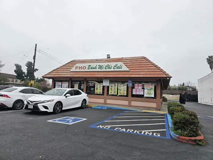 Cali Bakery & Market Picture 2