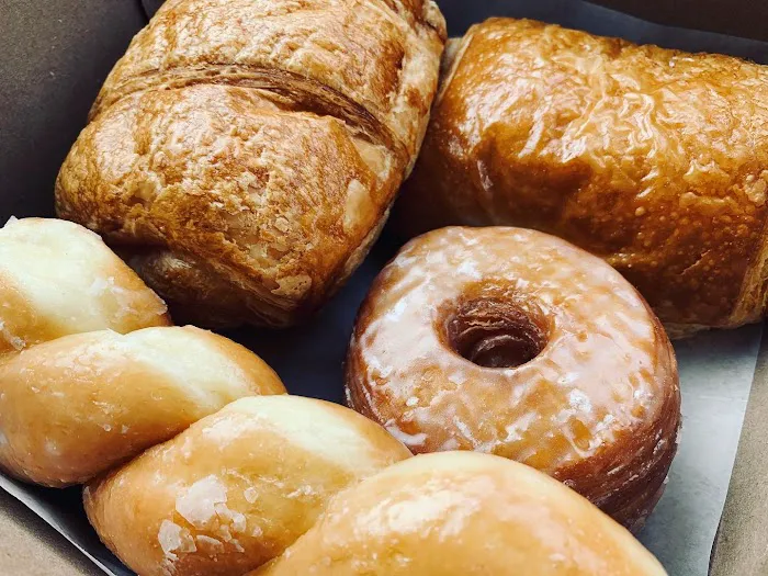 Rose Donuts Picture 4