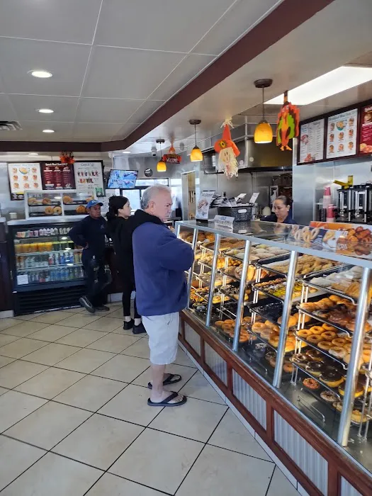 Winchell's Donut House Picture 7