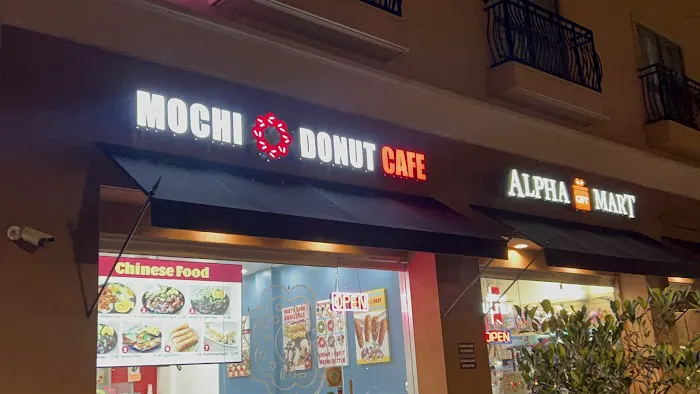 Mochi Donut Cafe - Anaheim Picture 4