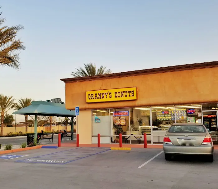 Granny's Donuts Picture 6