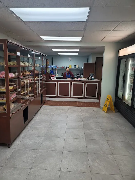 MI PERLITA BAKERY Picture 2