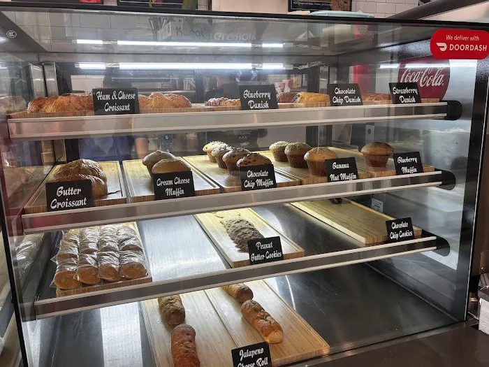 5th Ave Bagelry Picture 3