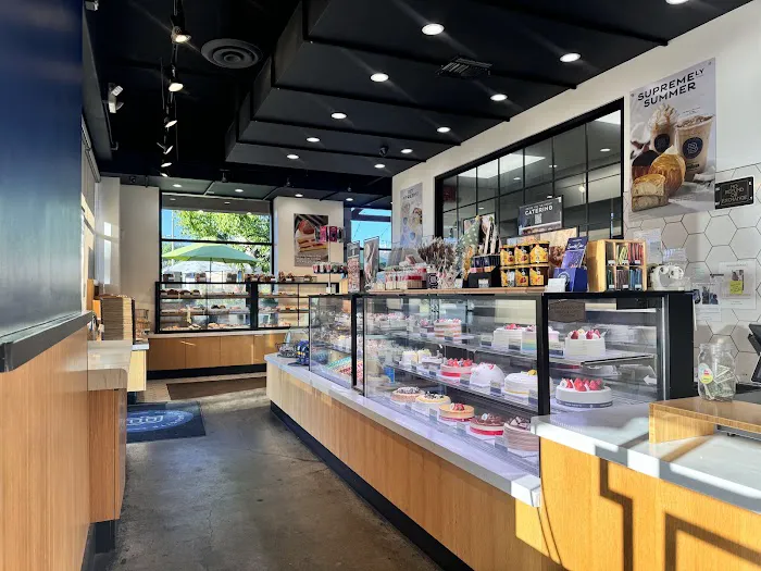 Paris Baguette Picture 2
