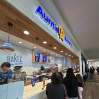 Auntie Anne's ico