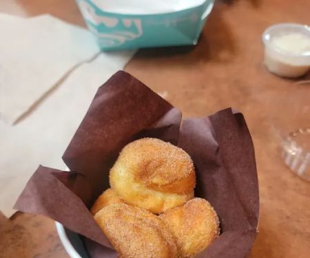 Cinnabon