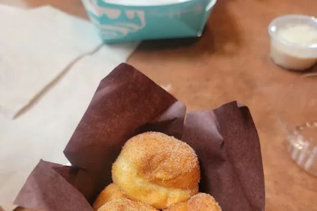 Cinnabon