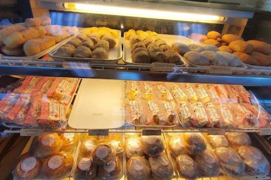 Auntie Dees' Pan de Manila