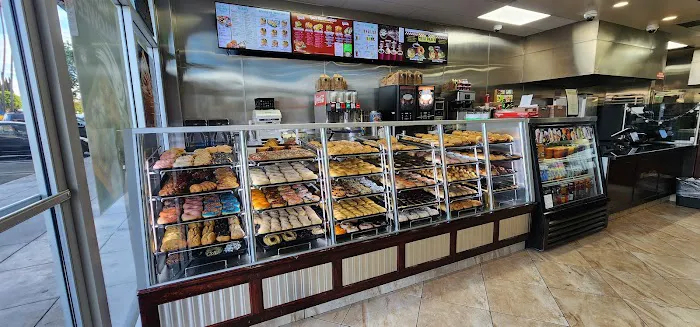 Winchells Donut House Picture 10