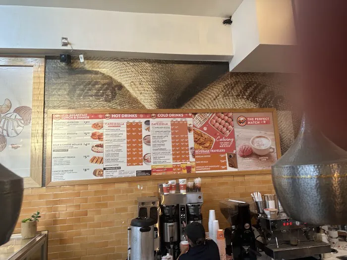 La Monarca Bakery & Cafe Picture 7