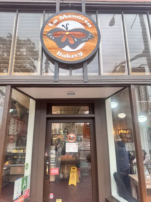 La Monarca Bakery & Cafe Picture 4