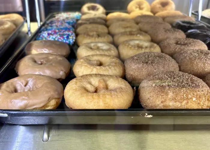 Winchell's Donut House Picture 8
