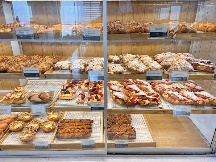 Paris Baguette Picture 1
